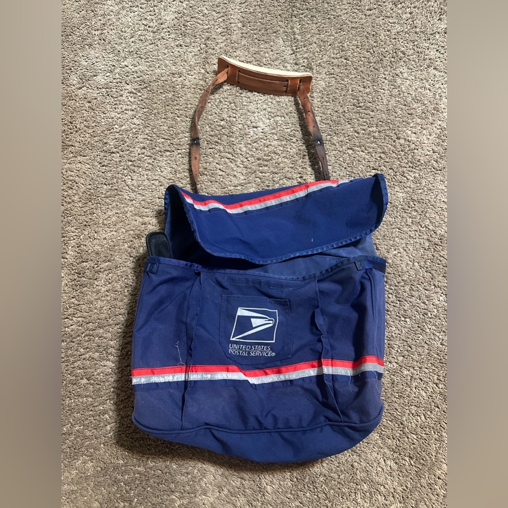 Vintage USPS Mailman “triple navy” carrier bag 00s